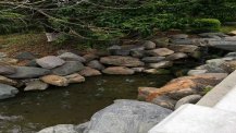 景觀(guān)園林石鋪小區(qū)水溝魚(yú)塘